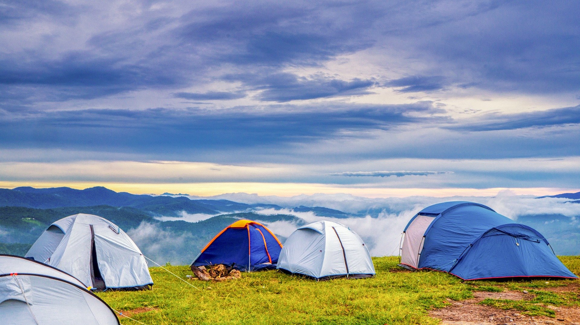 camping-3893587_1920
